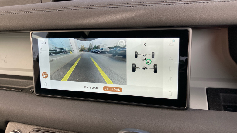 Land Rover Defender 3.0 D250 X-Dynamic SE 90 3dr Auto Diesel Estate